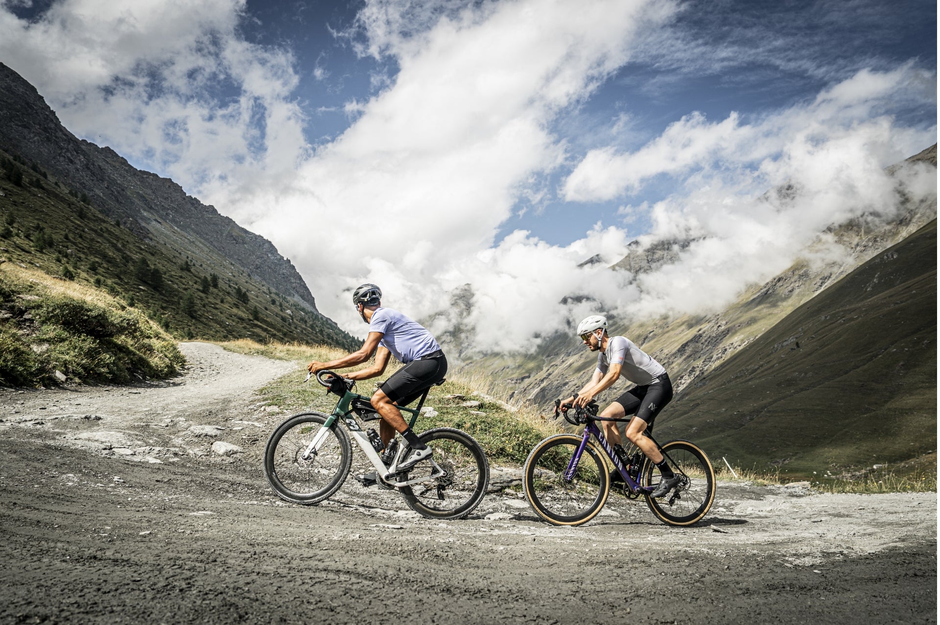Best Gravel Sunglasses in 2026: How to Choose the Right Pair for Every Ride